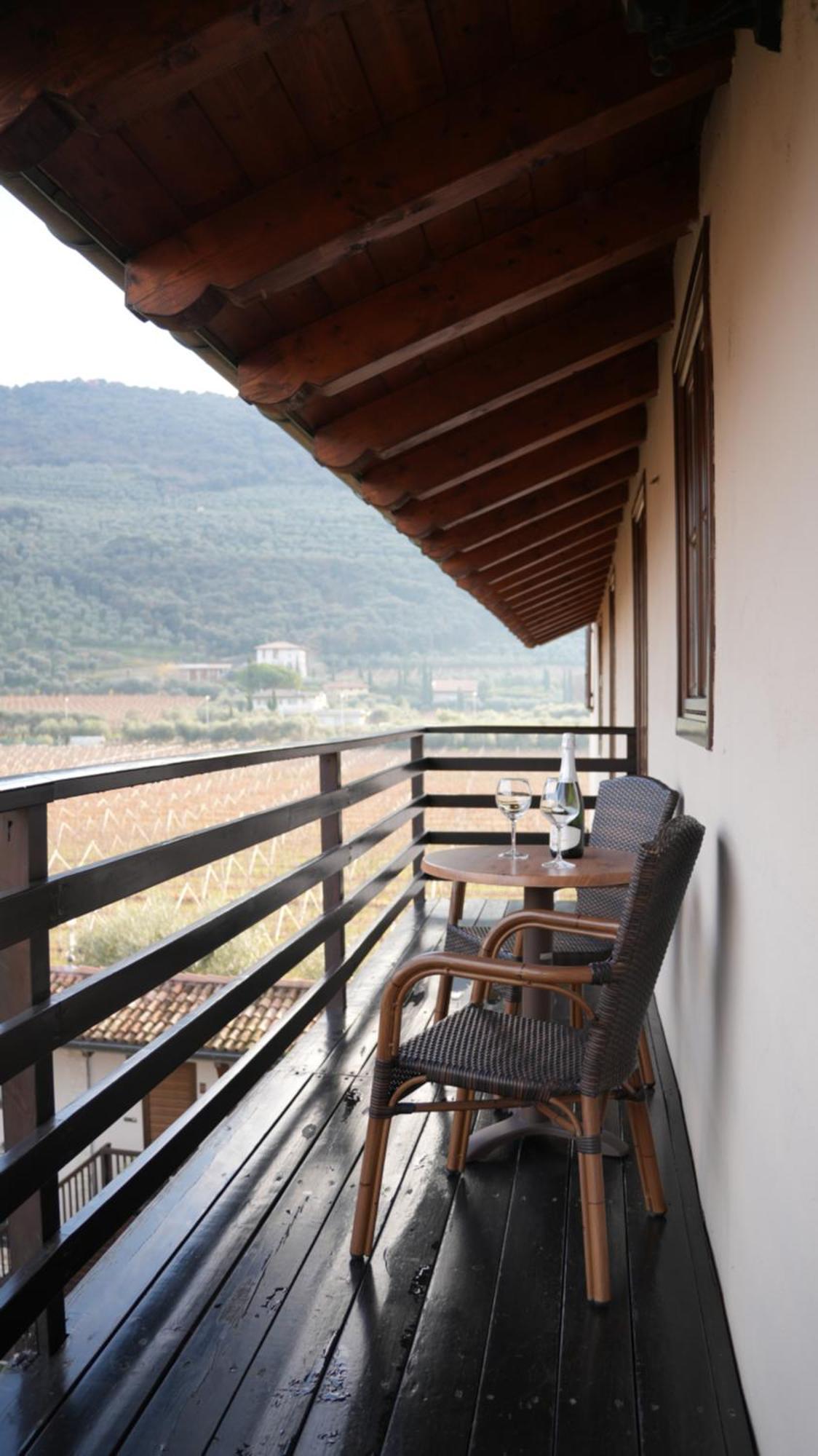 ريفا ديل غاردا Residence La Colombera المظهر الخارجي الصورة