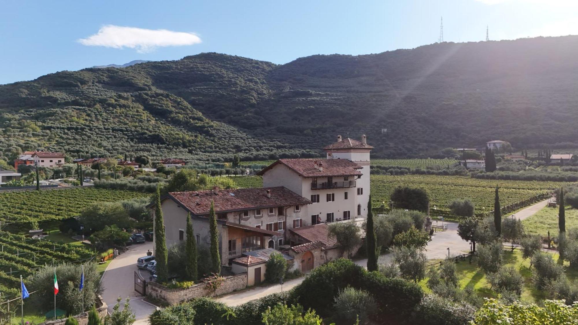 ريفا ديل غاردا Residence La Colombera المظهر الخارجي الصورة